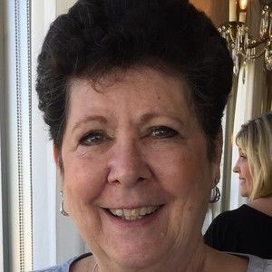 Meet your Posher, Gloria